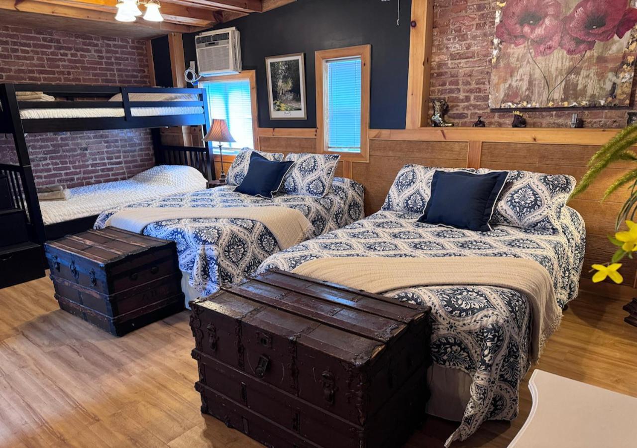 See Ny Now Sleeps 21 Union City Eksteriør bilde