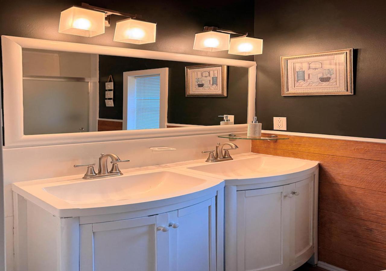 See Ny Now Sleeps 21 Union City Eksteriør bilde